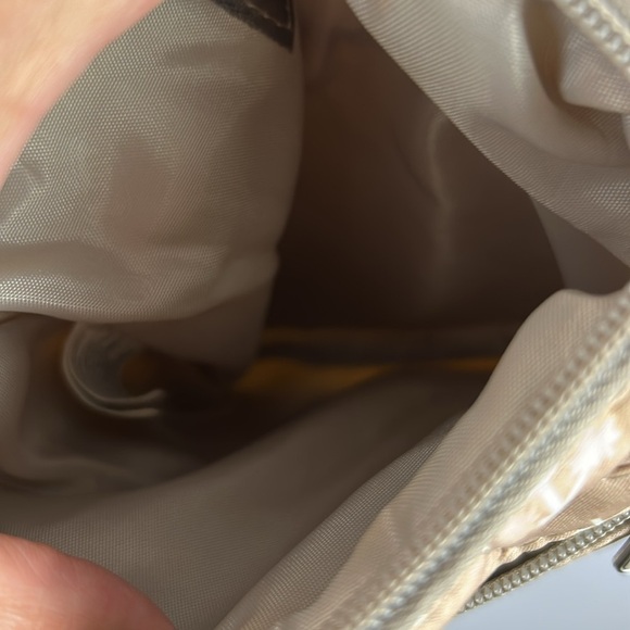 Lug Skipper Casual Travel Shoulder Pouch Orchard Print Crossbody Bag Sand Taupe - Picture 15 of 15